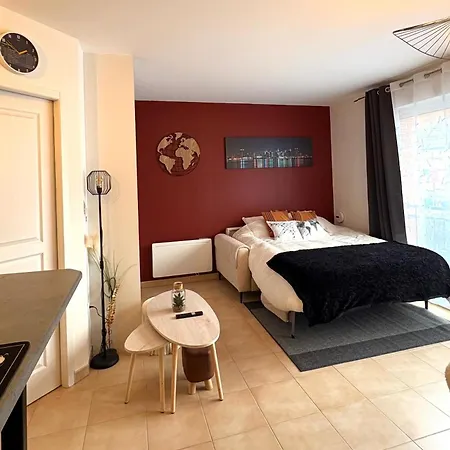 Aéroport à Pied, Escale 25